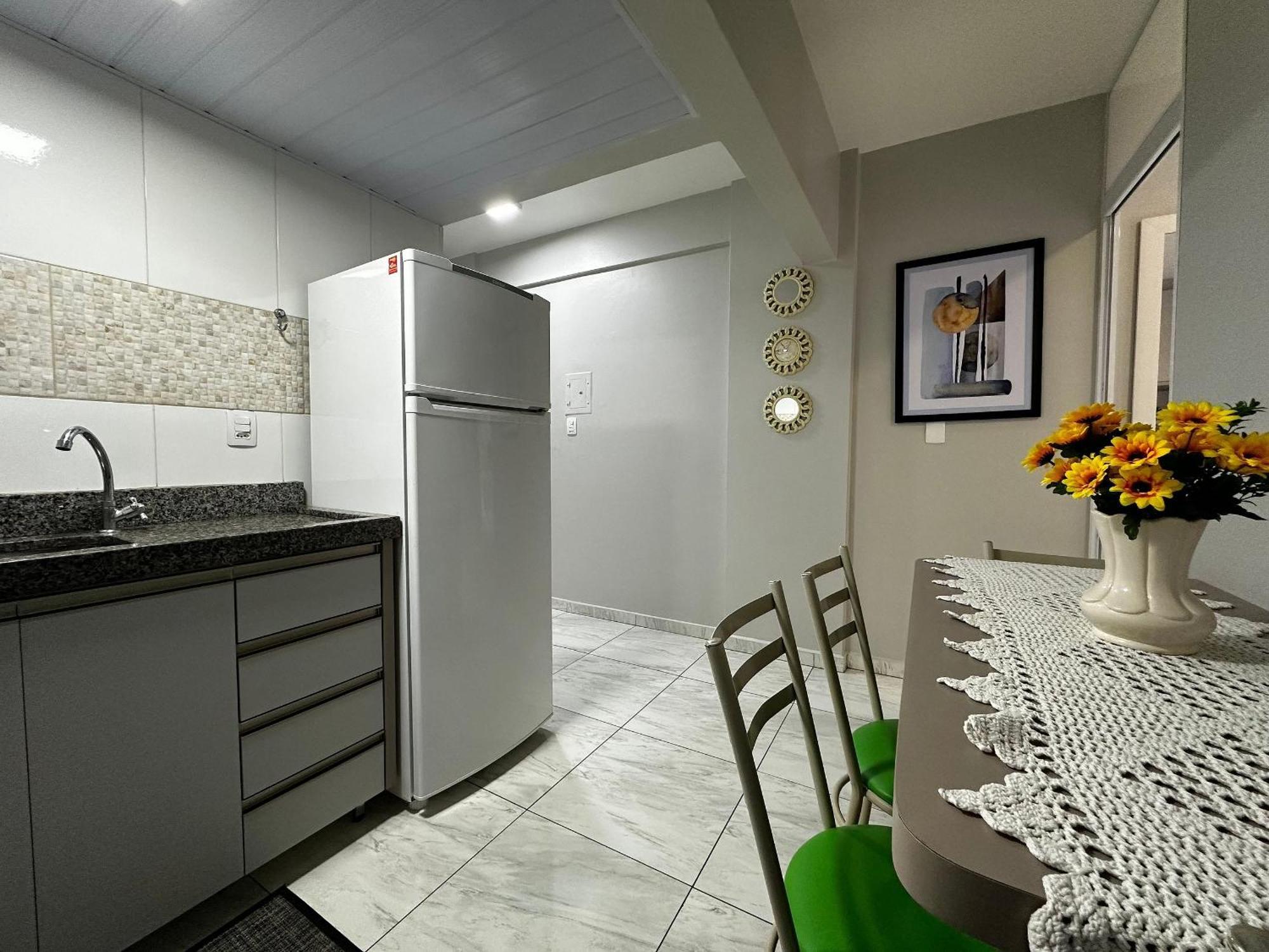 Ma01- Kitnet Com Ar | Vista Big Wheel | Garagem Apartment Balneário Camboriú Exterior foto