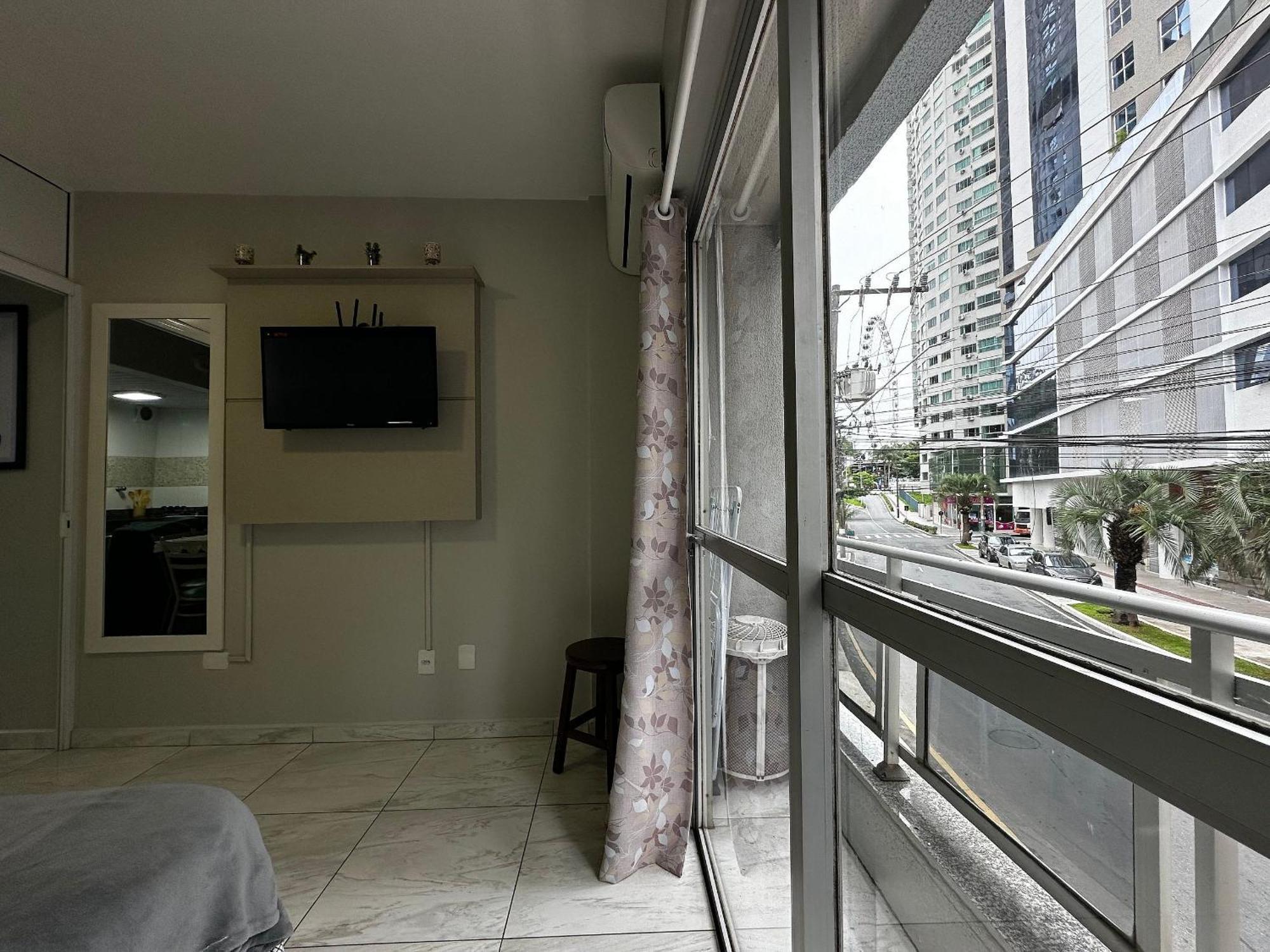Ma01- Kitnet Com Ar | Vista Big Wheel | Garagem Apartment Balneário Camboriú Exterior foto